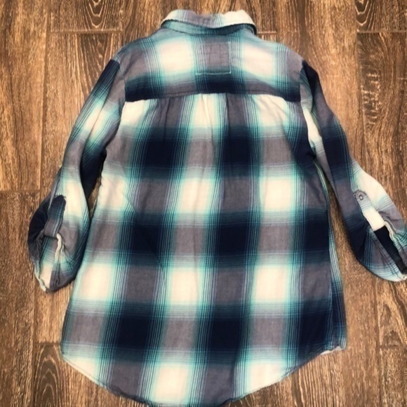 Sonoma Size M light weight half button down top - Picture 4 of 6